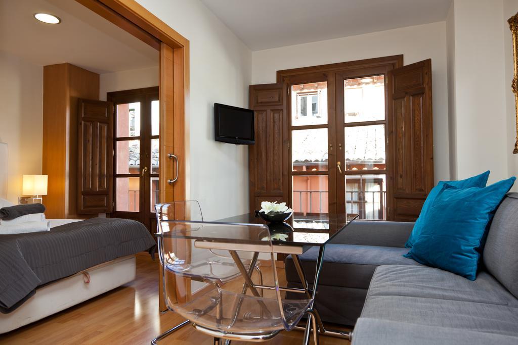 Apartamentos Elvira 21 Granada Rum bild